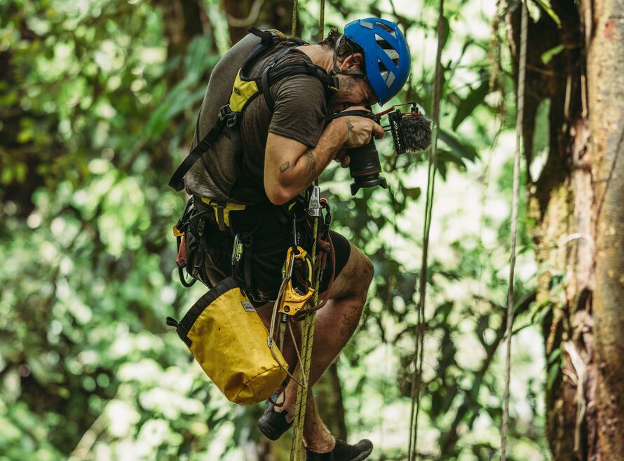 Rope setup for photographer